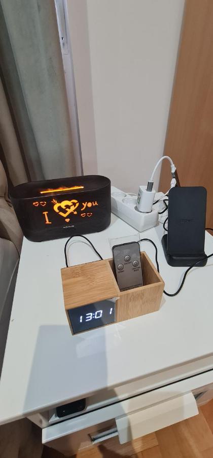Design Apartment Business Lux 4 Star "Rio" Completely Business Lux Place In The City Center & Free Included Industry Optical Wifi & Netflix & Keyless Code Entry & Full Smart App & Kitchen & Washing Machine & Wide Terrace & Secure 2 Parking Place Ćuprija Esterno foto