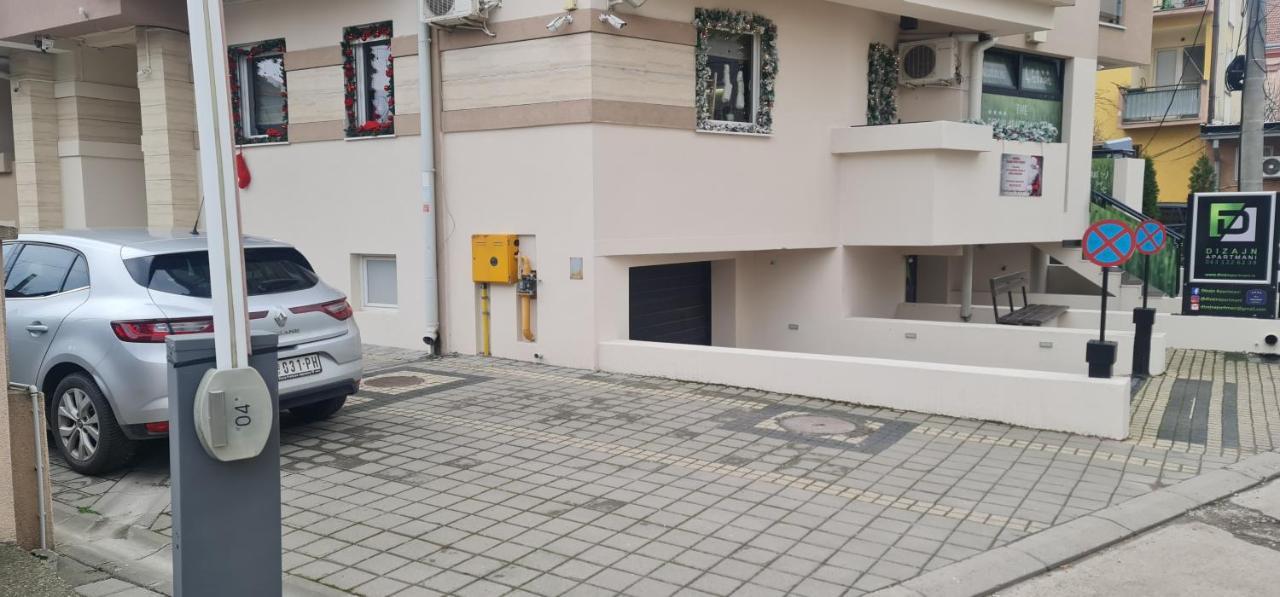 Design Apartment Business Lux 4 Star "Rio" Completely Business Lux Place In The City Center & Free Included Industry Optical Wifi & Netflix & Keyless Code Entry & Full Smart App & Kitchen & Washing Machine & Wide Terrace & Secure 2 Parking Place Ćuprija Esterno foto