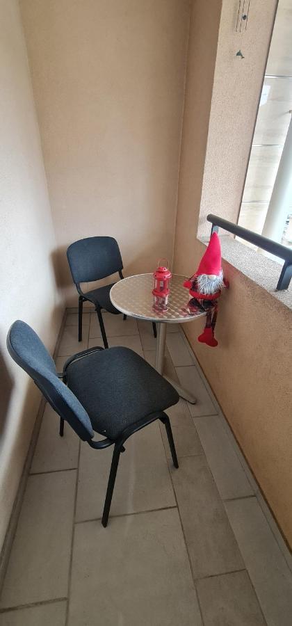 Design Apartment Business Lux 4 Star "Rio" Completely Business Lux Place In The City Center & Free Included Industry Optical Wifi & Netflix & Keyless Code Entry & Full Smart App & Kitchen & Washing Machine & Wide Terrace & Secure 2 Parking Place Ćuprija Esterno foto